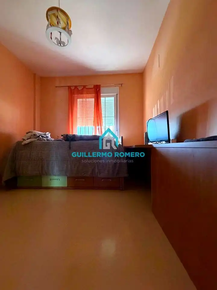Dormitori de Casa o xalet en venda en Huévar del Aljarafe