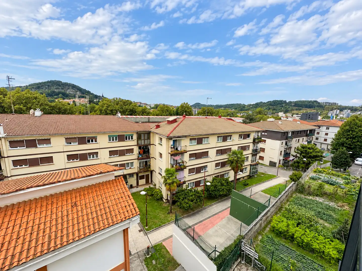 Vista exterior de Pis en venda en Hernani, Gipuzkoa