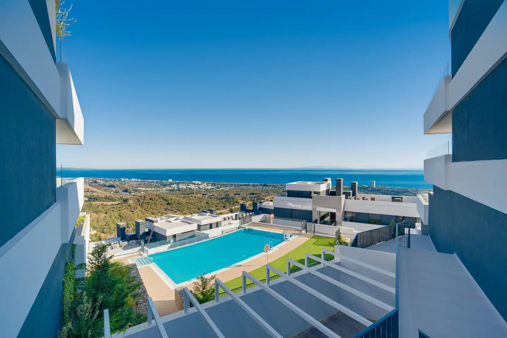 Bajo con piscina en venta en Río Real - Los Monteros, imagen 30