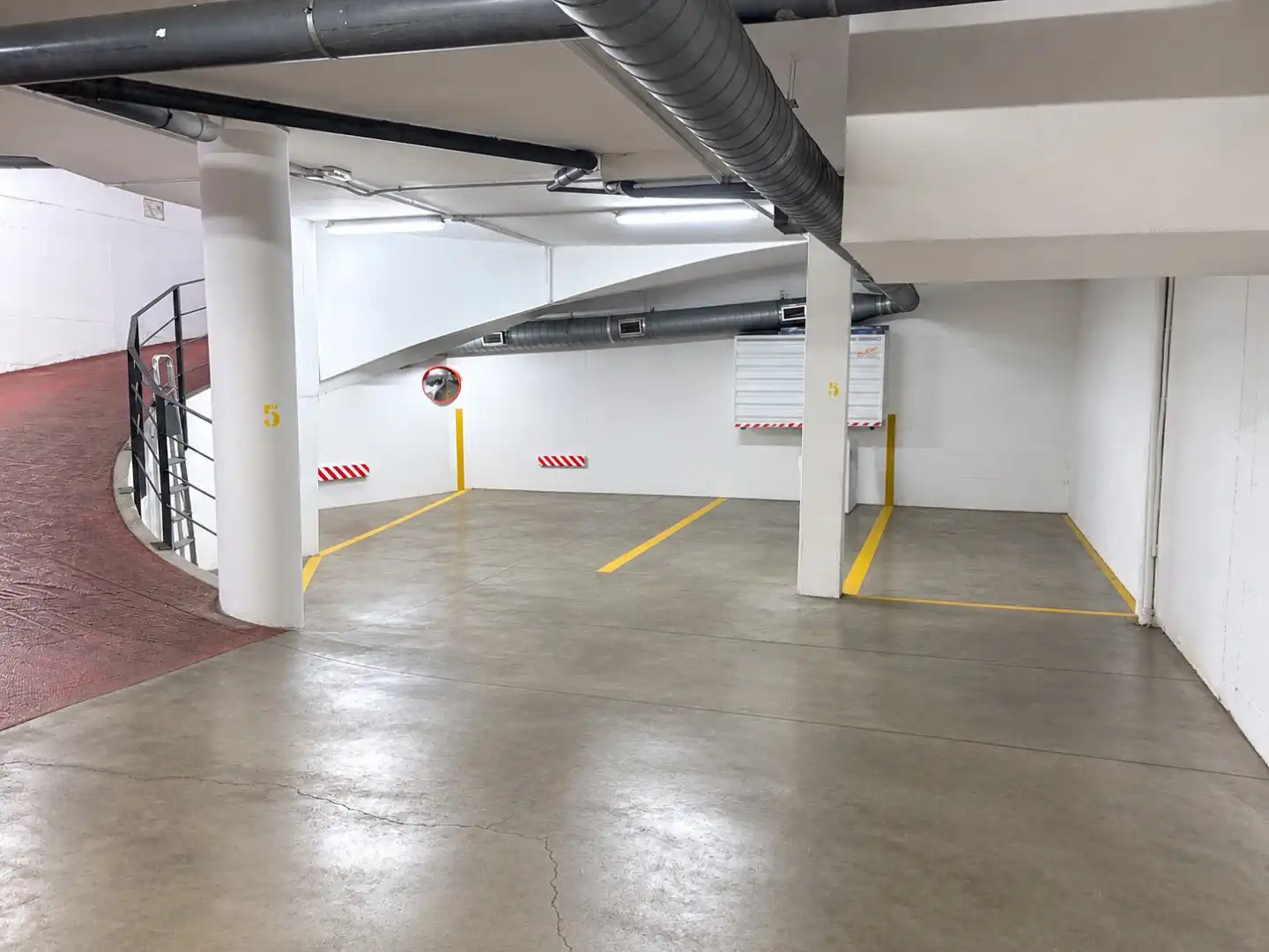 Einzelparkplatz zur Miete in Carrer d'Isaac Albéniz 1, imagen 3