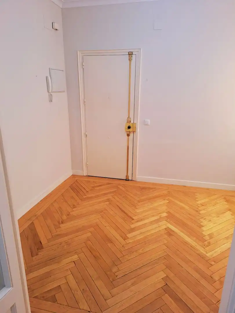 Wohnung zur Miete in Orense, Cuatro Caminos - Azca