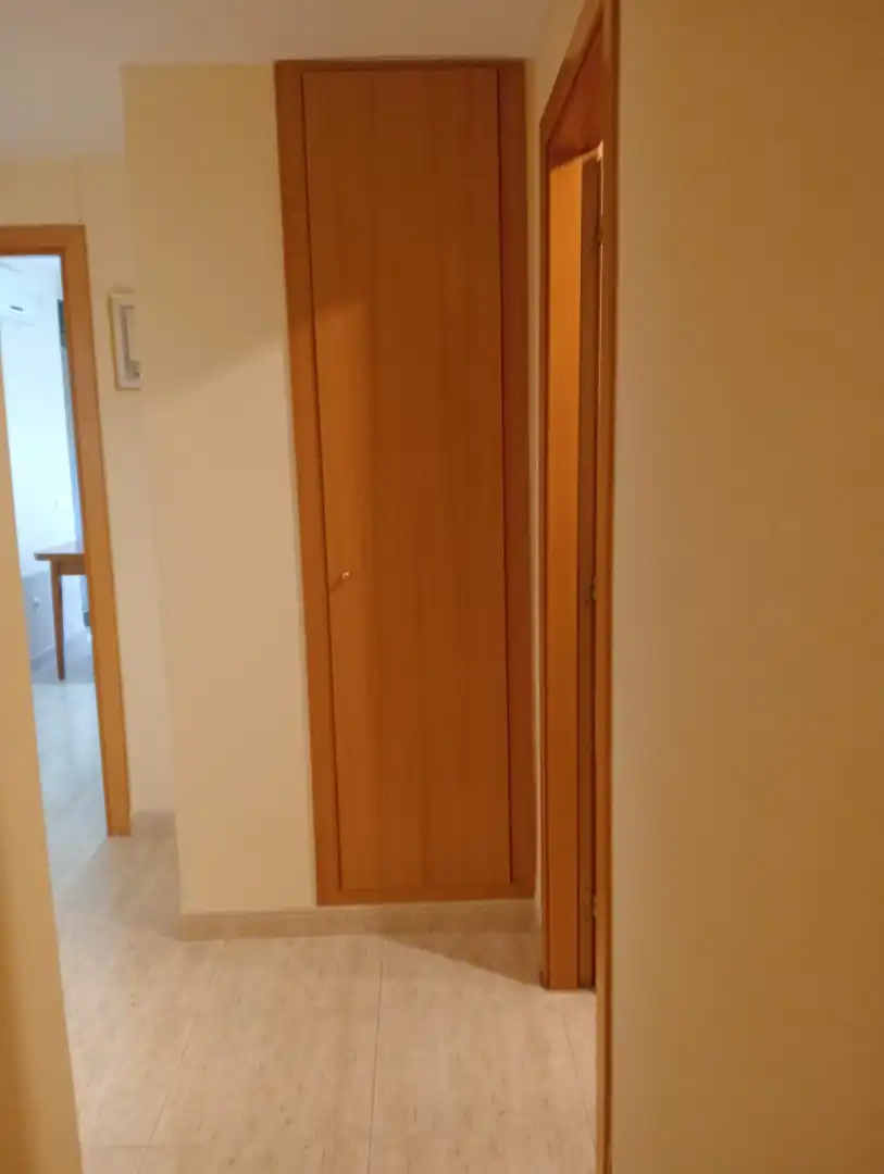 Habitación de Piso de alquiler en Benicarló con Aire acondicionado, Terraza y Piscina