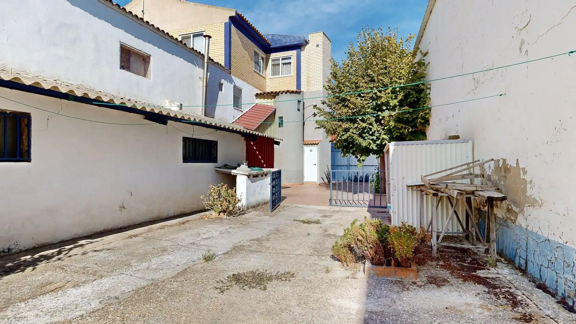 Casa o chalet en venta en Calle VAL DE LA CUEVA, Cadrete