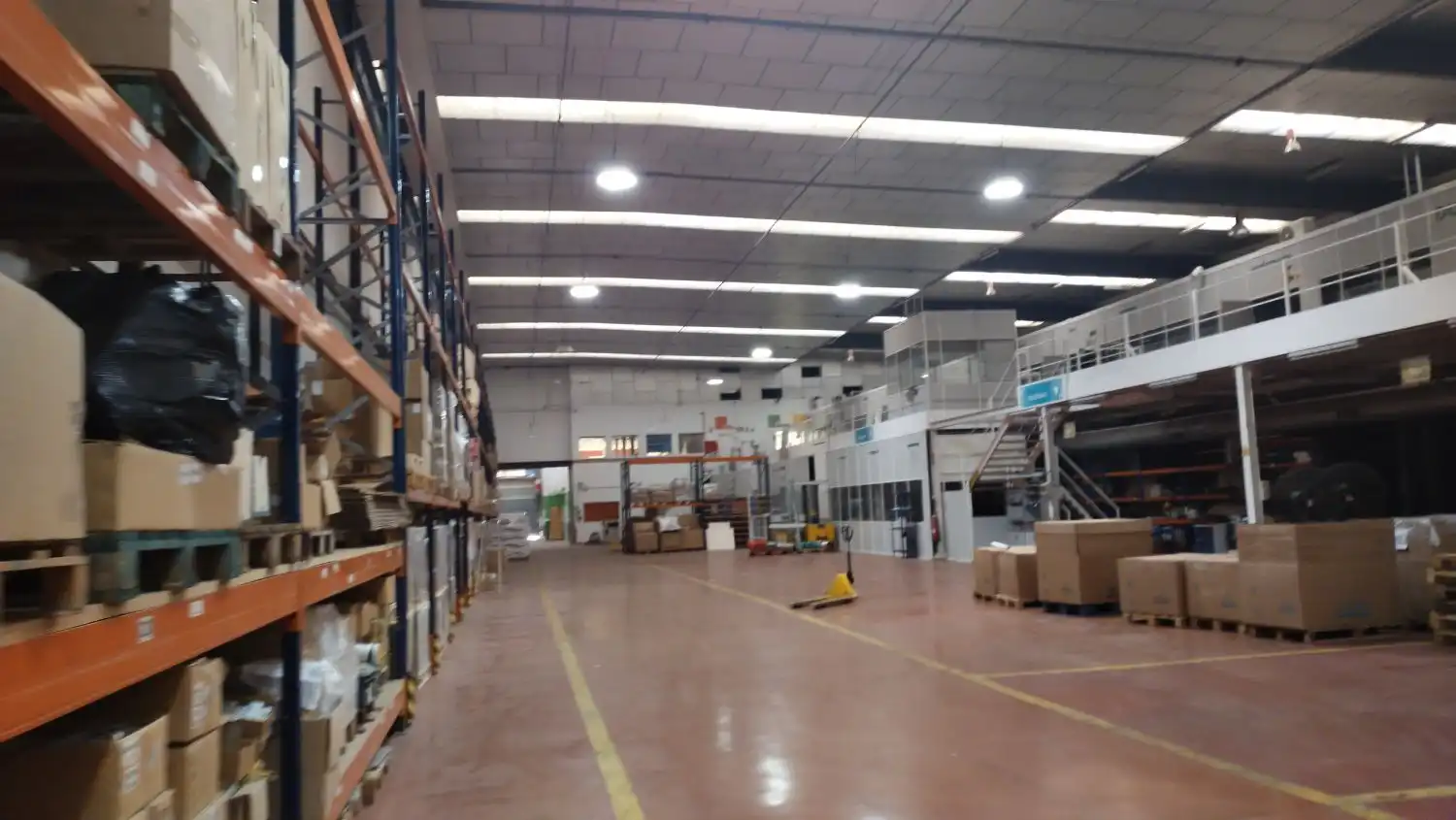 Industrial building for sale in Este - Alcosa- Torreblanca, imagen 2