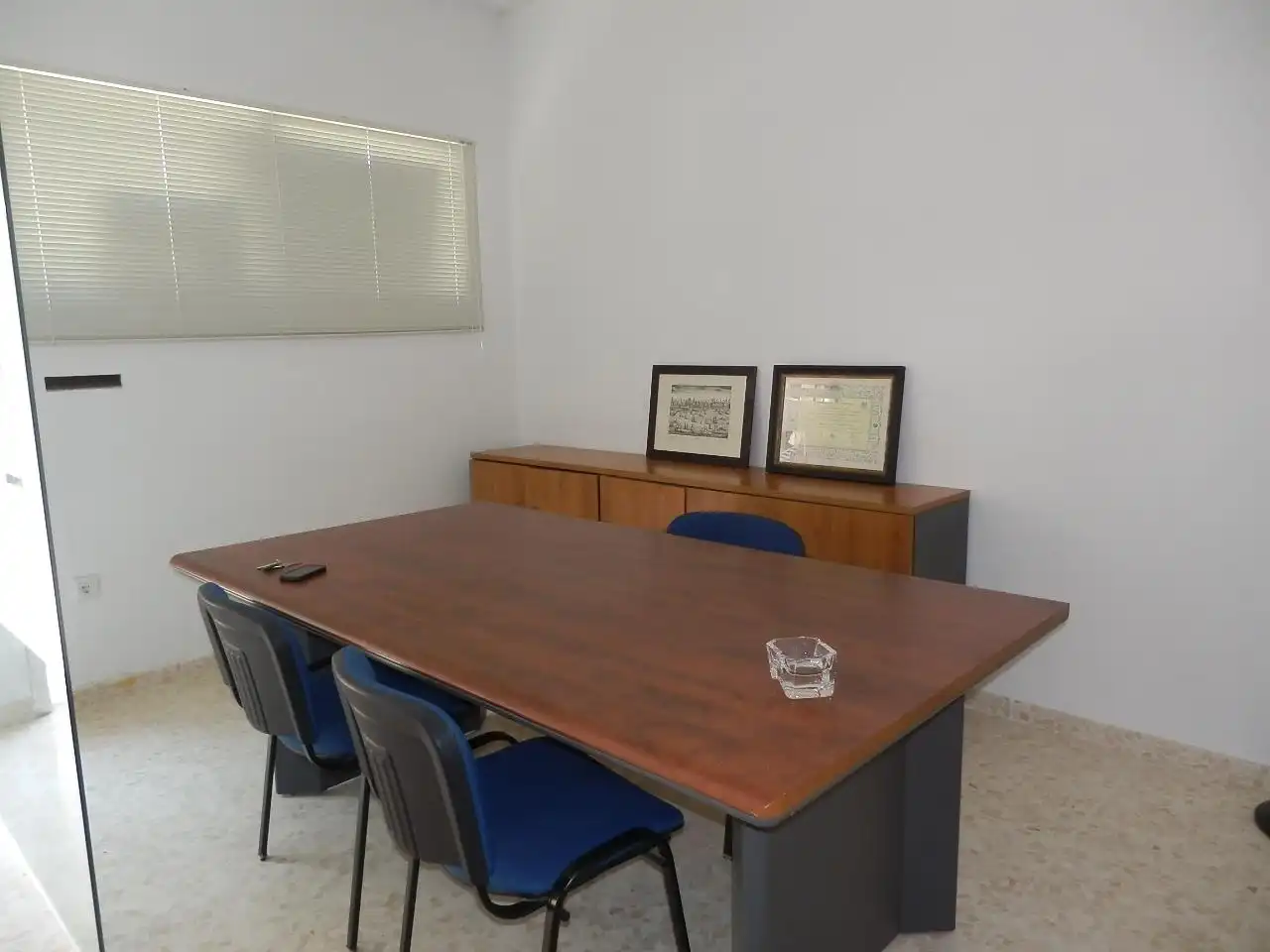 Office for rent in Badajoz  with Air Conditioner