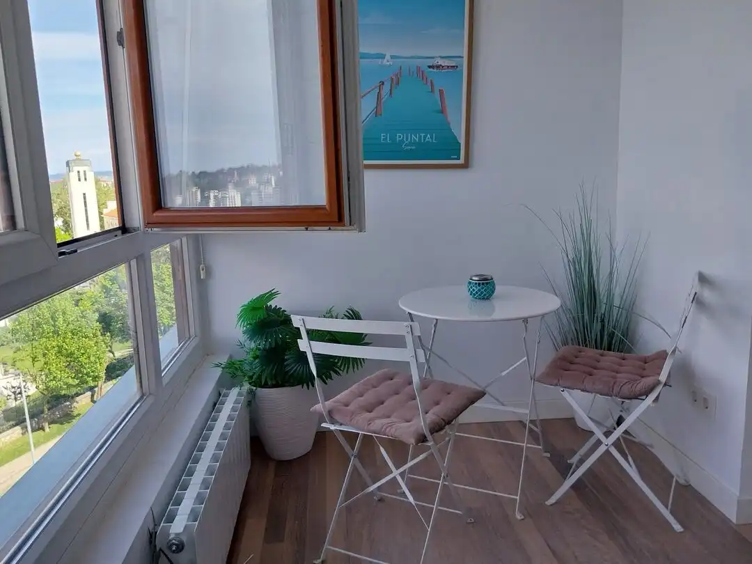 Terrasse von Wohnung zur Miete in Santander mit Heizung und Privatgarten