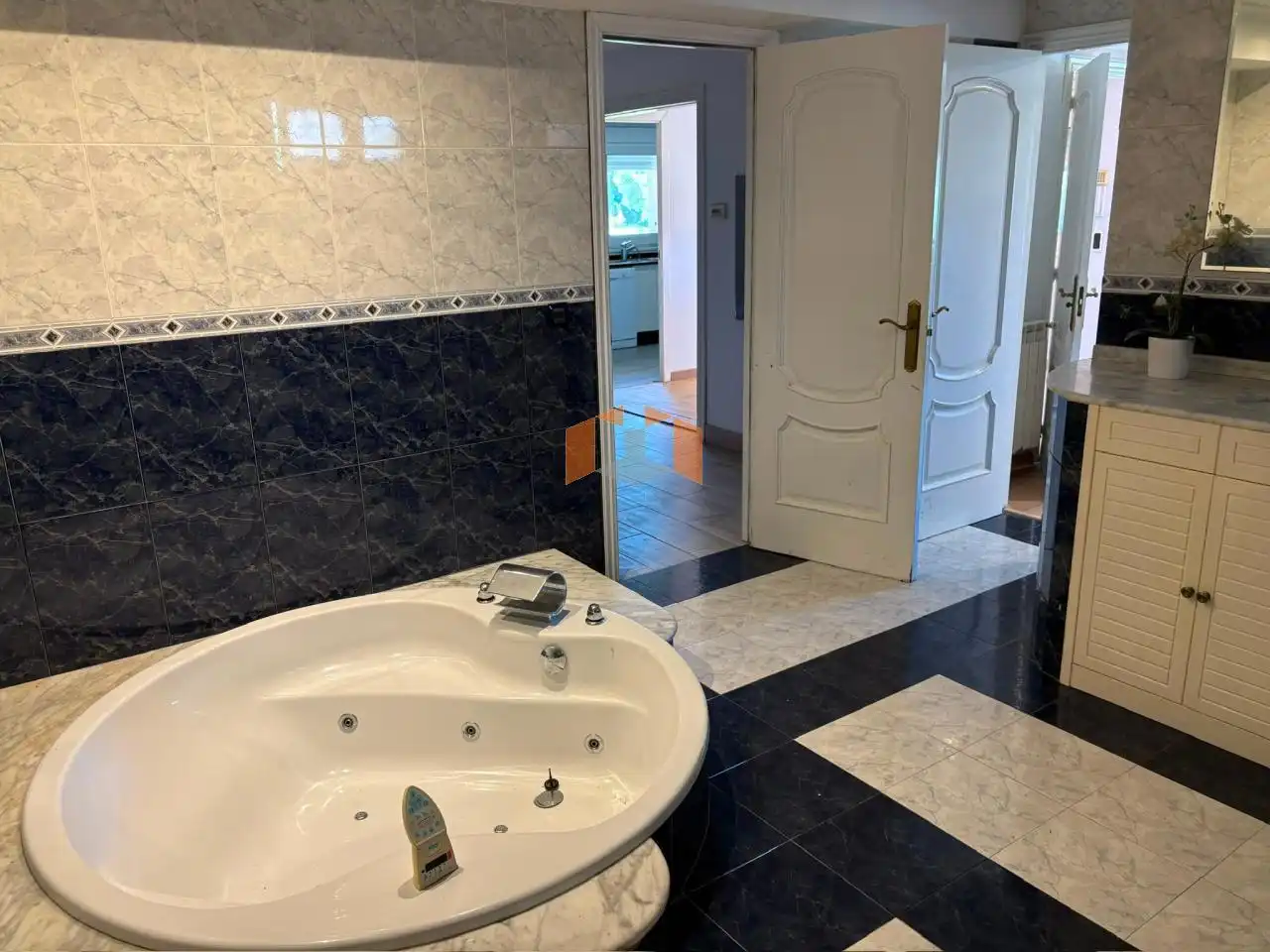 Baño de Casa o chalet en venta en Vigo  con Calefacción, Jardín privado y Parquet