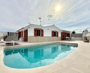 Piscina de Casa o xalet en venda en Ciutadella de Menorca amb Aire condicionat, Calefacció i Terrassa
