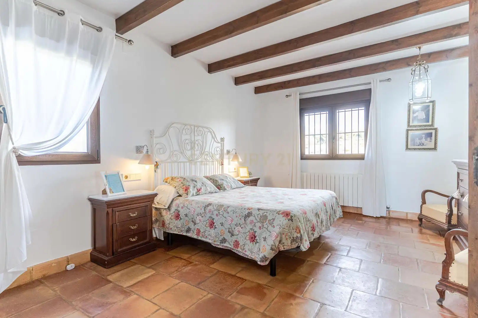 Habitación de Casa o chalet en venta en La Zubia con Aire acondicionado, Jardín privado y Trastero