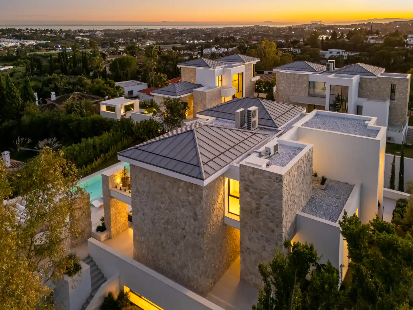 Casa con terrazza in vendita a HORNO DE LA MIERA 20, imagen 2