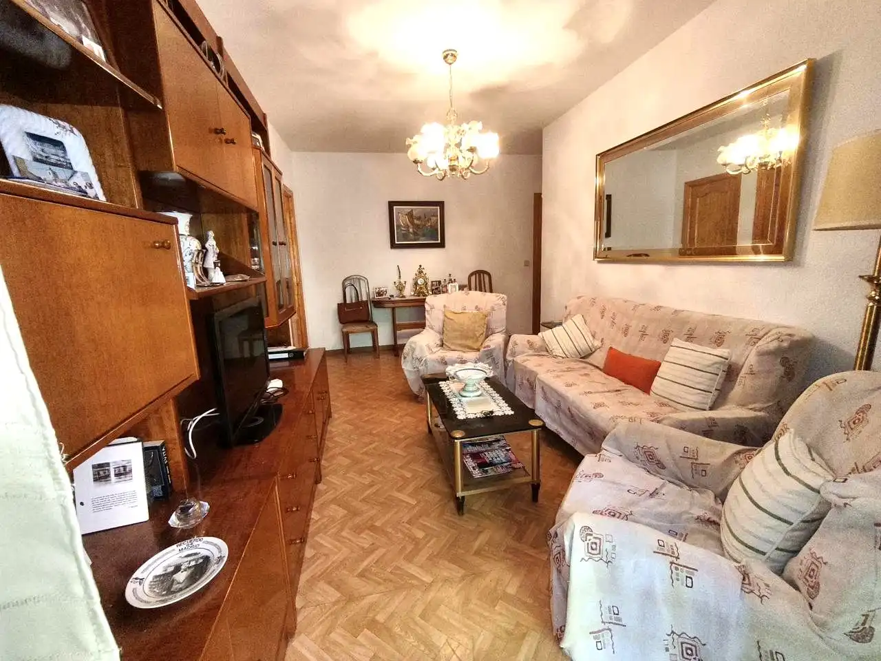 Sala de estar de Piso en venta en Madrid con Calefacción, Parquet y Terraza