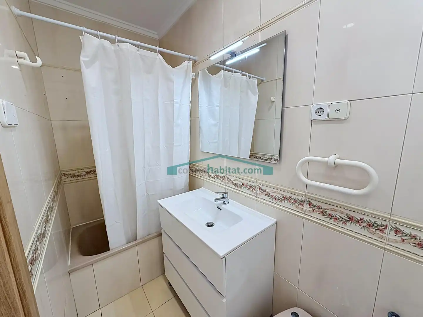 Badezimmer von Wohnung zum Verkauf in Valencia mit Klimaanlage und Abstellraum