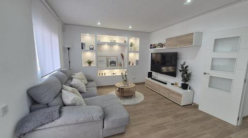 Foto 3 de Piso en venta en Carrer Edisson, Les Roquetes, Barcelona