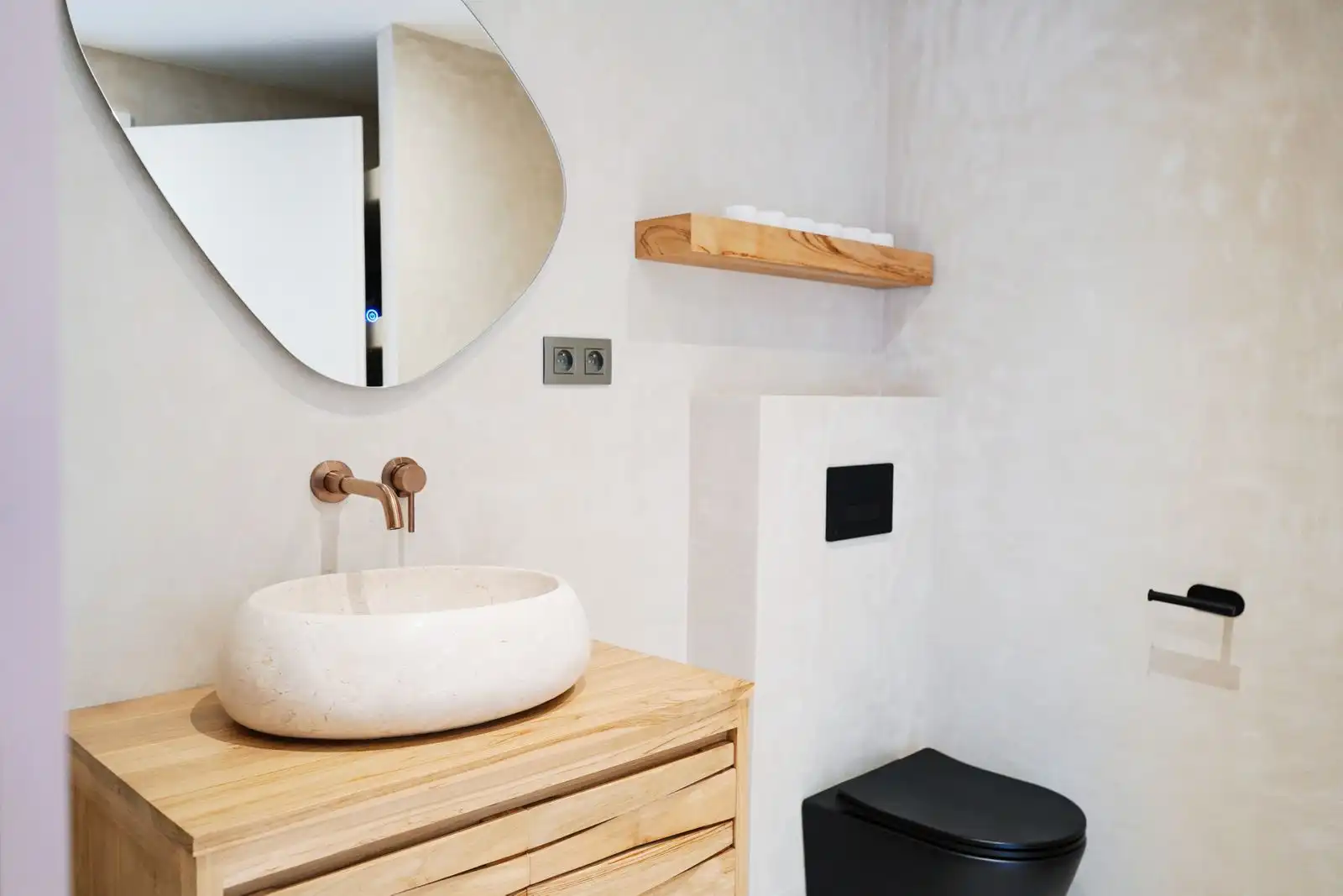 Baño de Casa adosada en venta en Marbella con Terraza, Amueblado y Piscina comunitaria