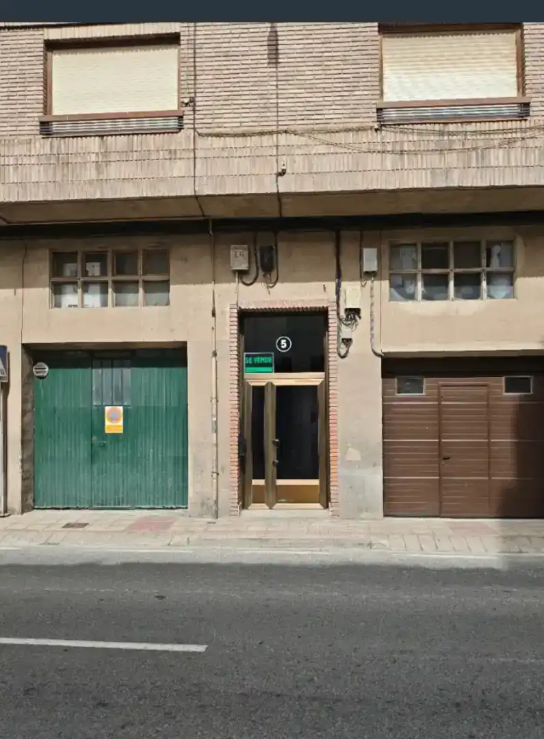 Vista exterior de Pis en venda en Autol