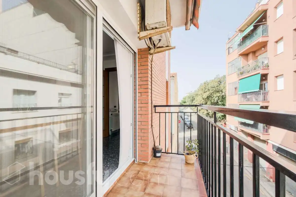 Balcony of Houses for sale in Mataró  with Air Conditioner, Heating and Terrace