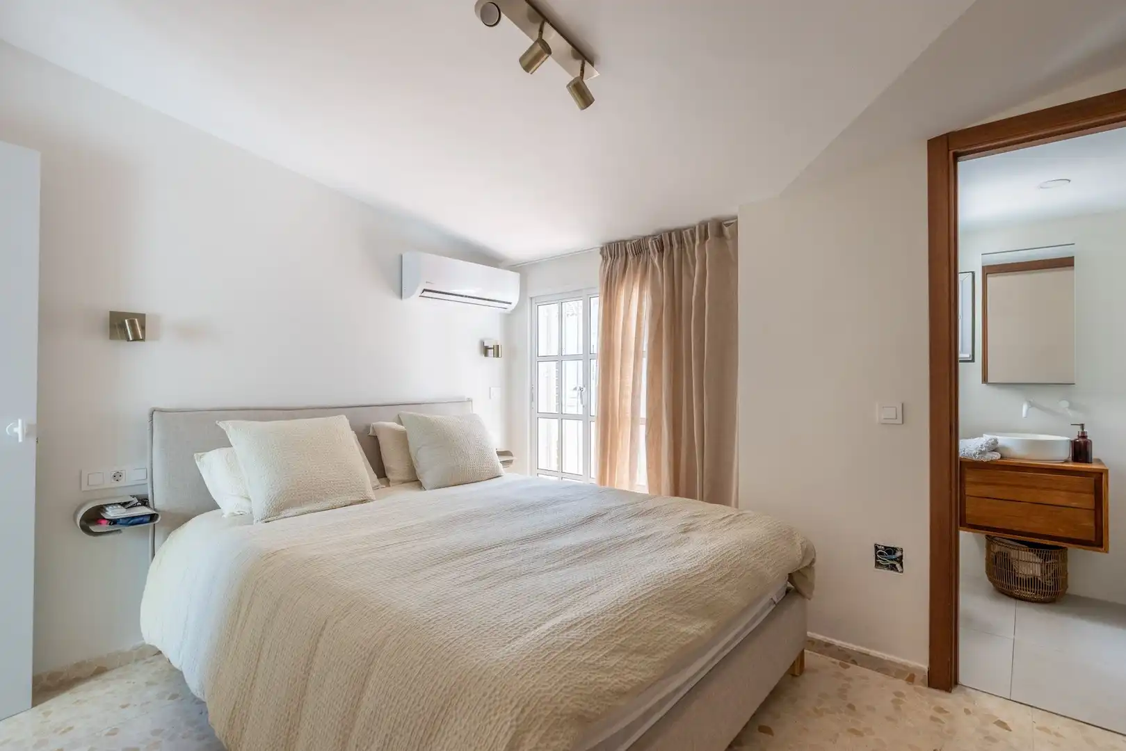 Bedroom of Attic for rent in Málaga  with Terrace and Furnished