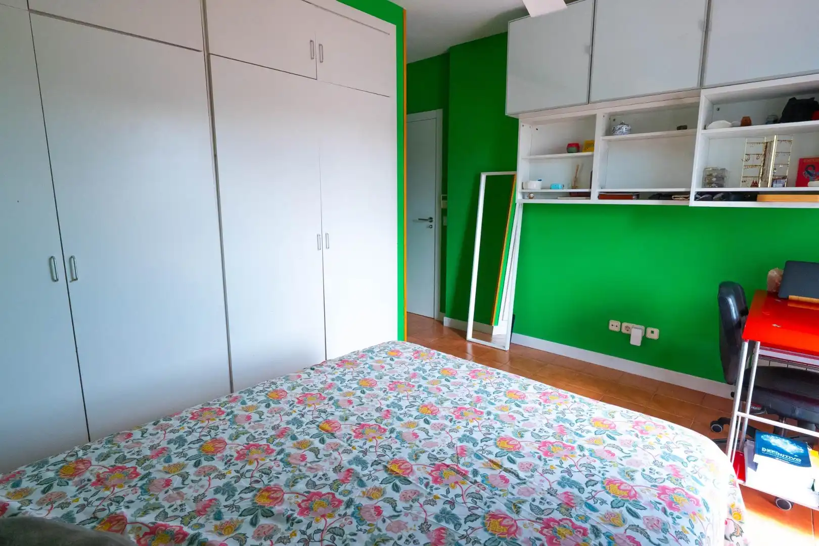 Schlafzimmer von Haus oder Chalet zum Verkauf in Madrid mit Klimaanlage, Heizung und Privatgarten