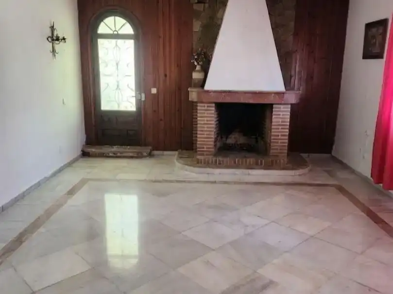 Piso en venta en Algeciras con Piscina y Balcón