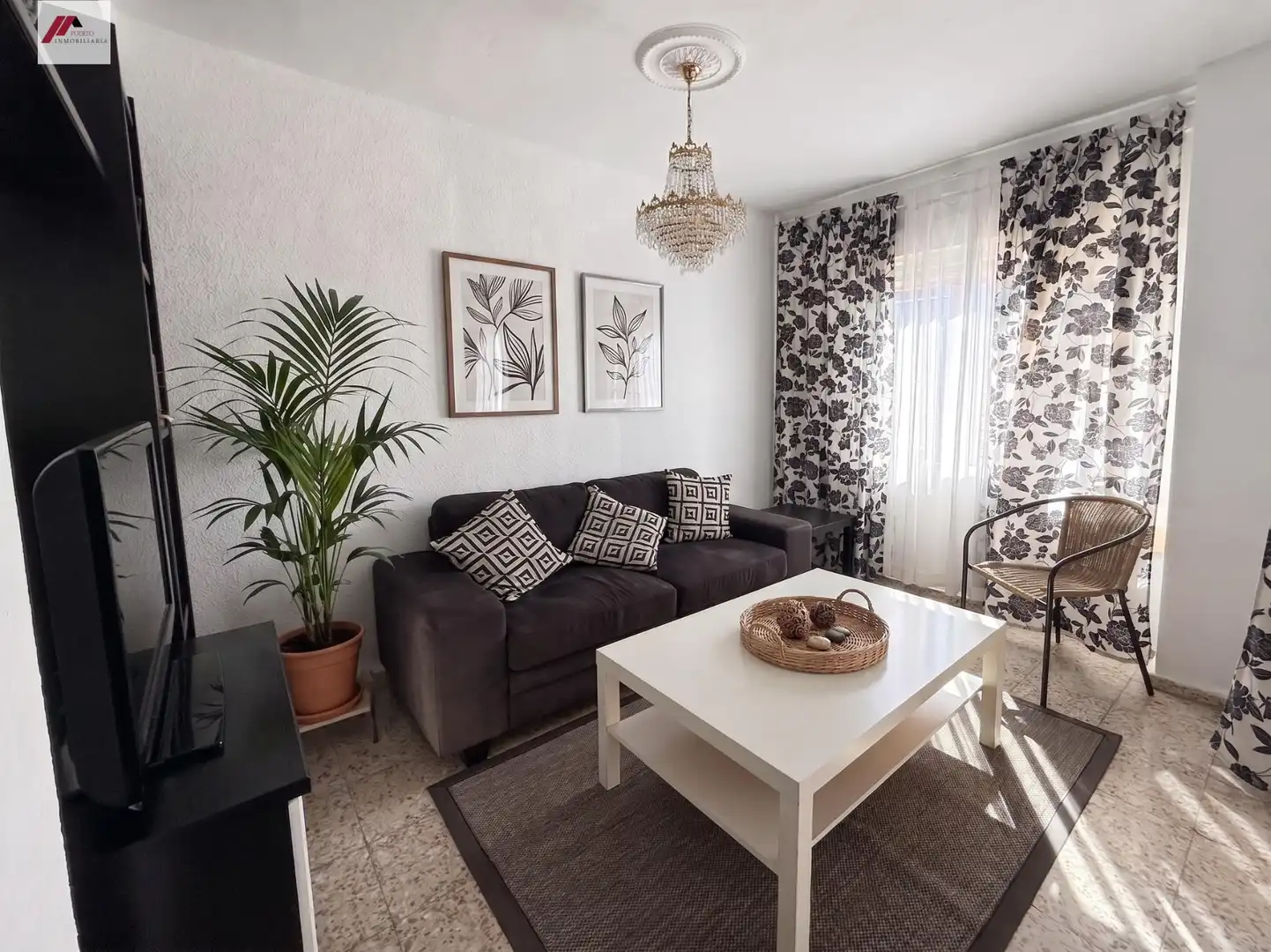 Living room of Flat for sale in El Puerto de Santa María  with Air Conditioner, Terrace and Furnished
