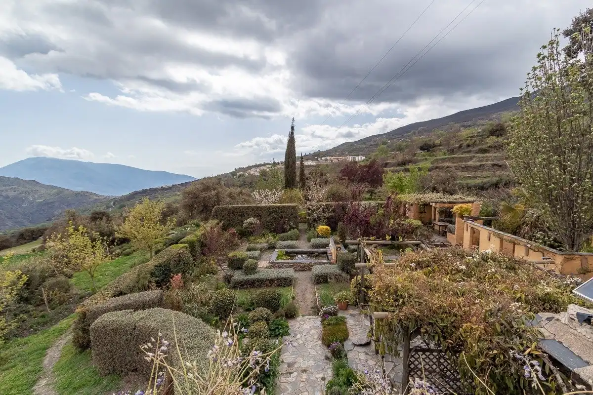 Jardí de Casa o xalet en venda en Pórtugos amb Calefacció, Jardí privat i Terrassa
