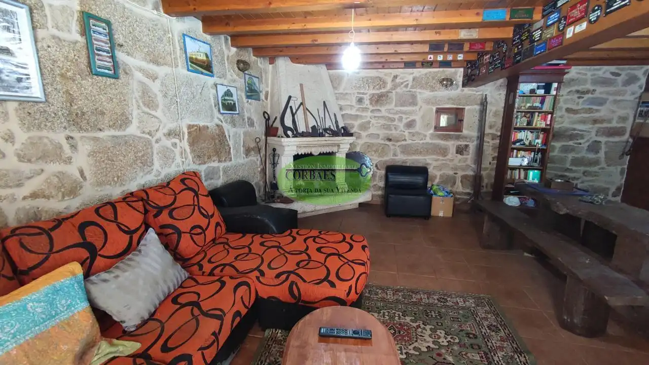 Sala d'estar de Casa o xalet en venda en Vilamarín amb Moblat i Balcó