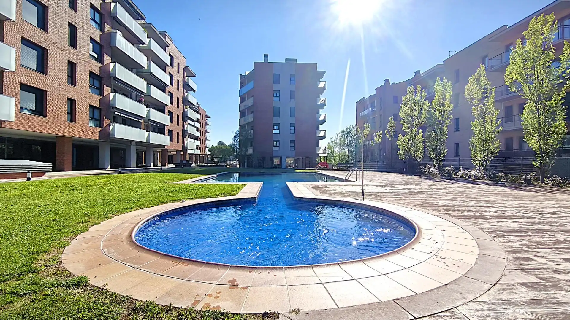 Piscina de Piso en venta en Manresa con Terraza, Amueblado y Balcón