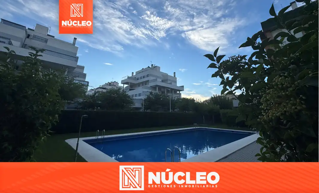 Piso con terraza en venta en Avenida de Gregorio Arcos