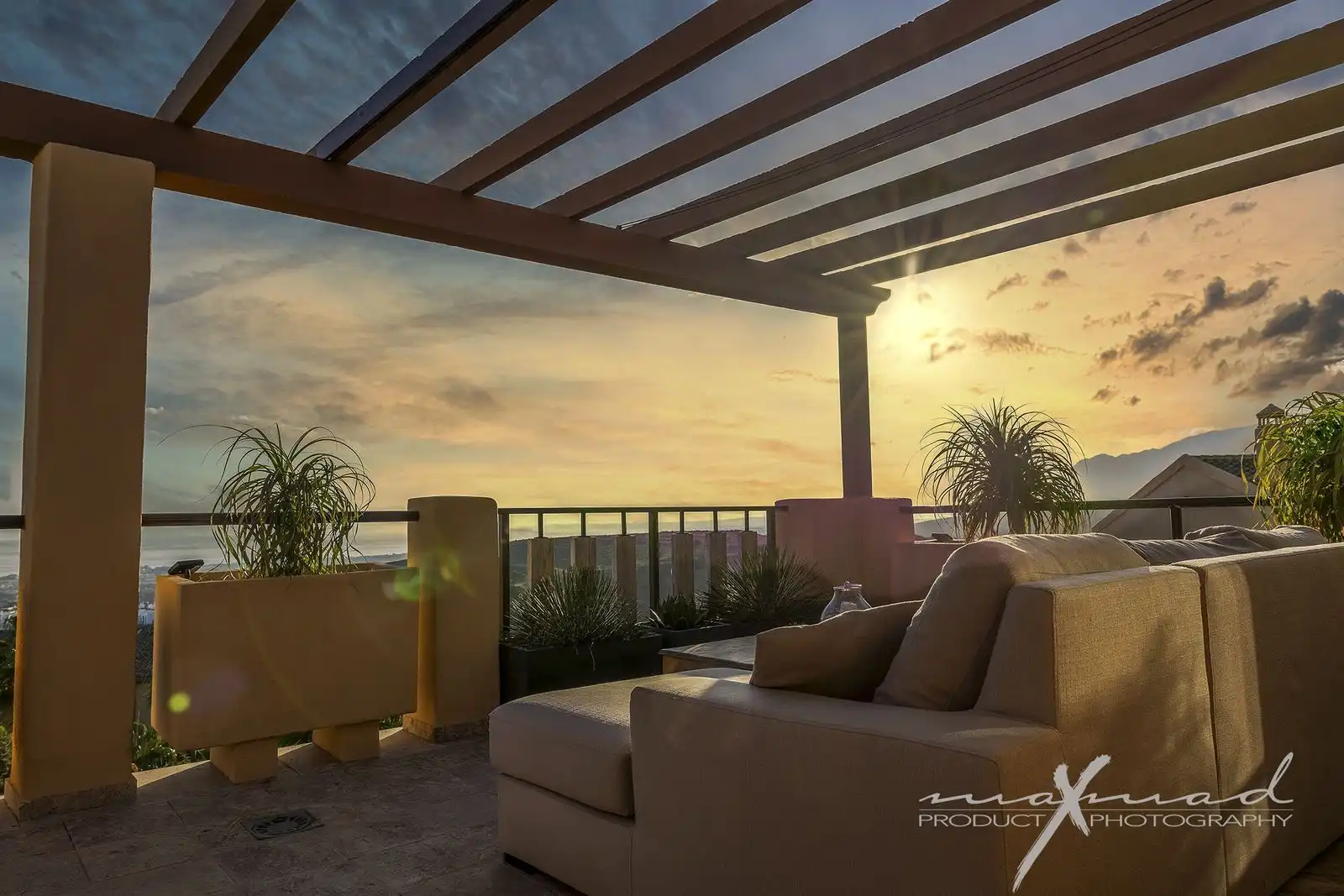 Terrace of Apartments for sale in Benahavís  with Air Conditioner, Storage room and Furnished