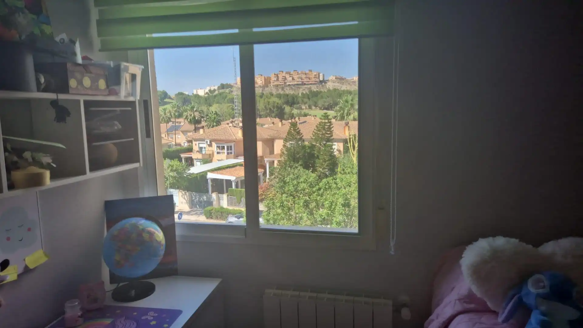 Schlafzimmer von Dachboden zum Verkauf in Molina de Segura mit Klimaanlage, Privatgarten und Parkett