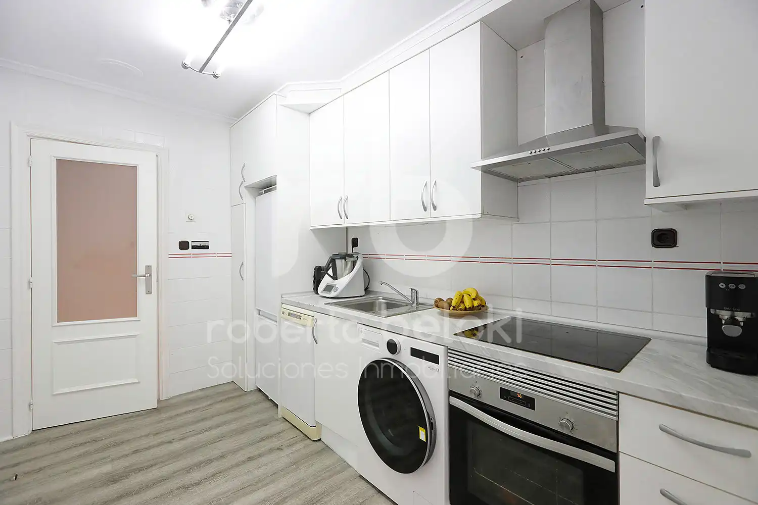 Flat with balcony for sale in Fueros Kalea, imagen 8