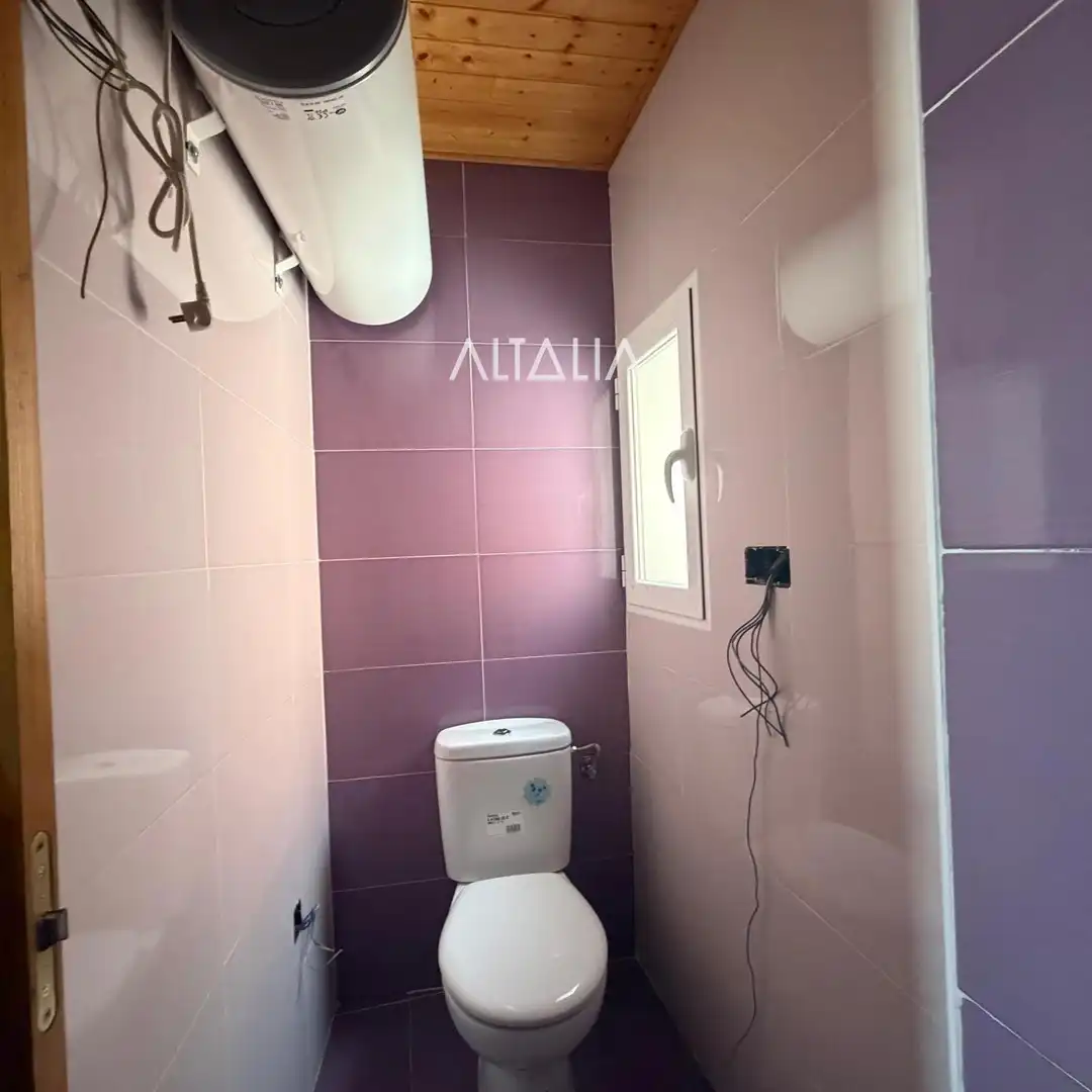 Bany de Casa o xalet en venda en Cuenca amb Terrassa
