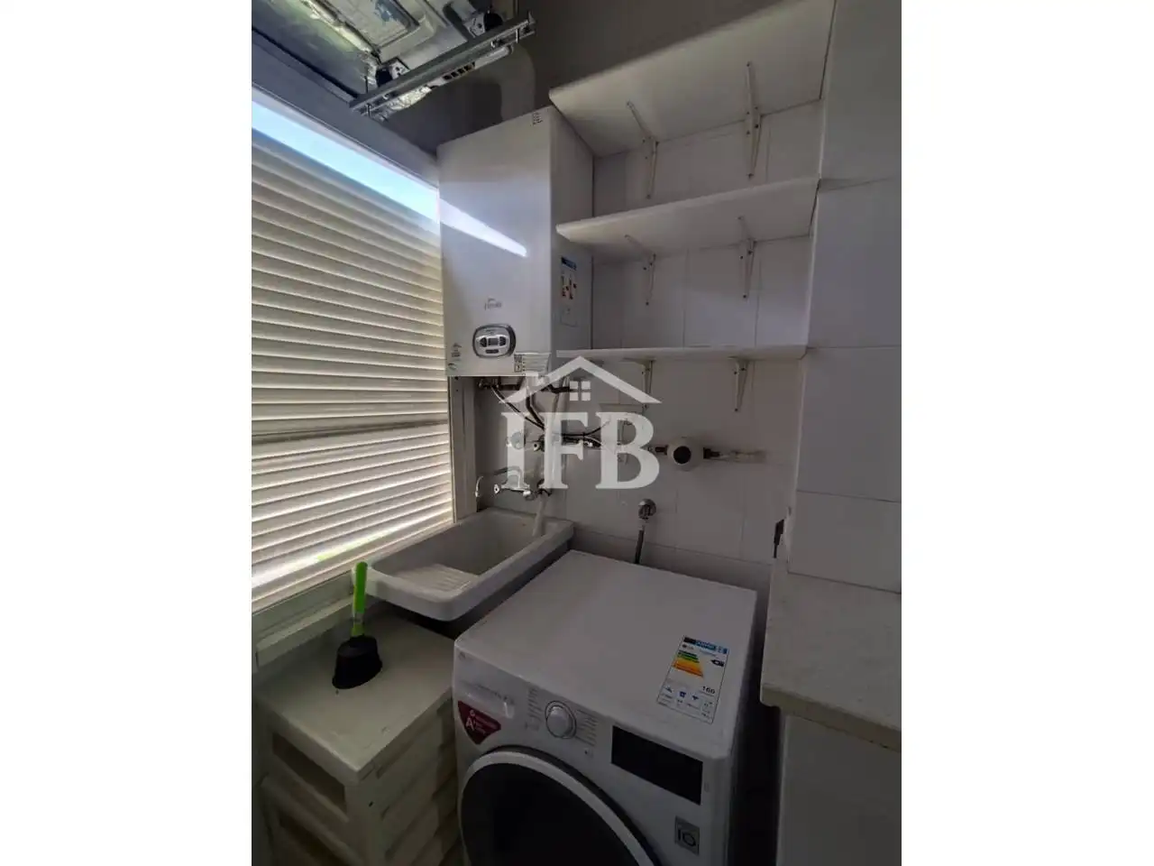 Flat for sale in Badajoz  with Air Conditioner, Heating and Storage room