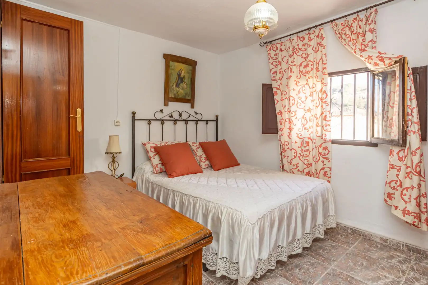 Habitación de Casa adosada en venta en La Peza con Balcón