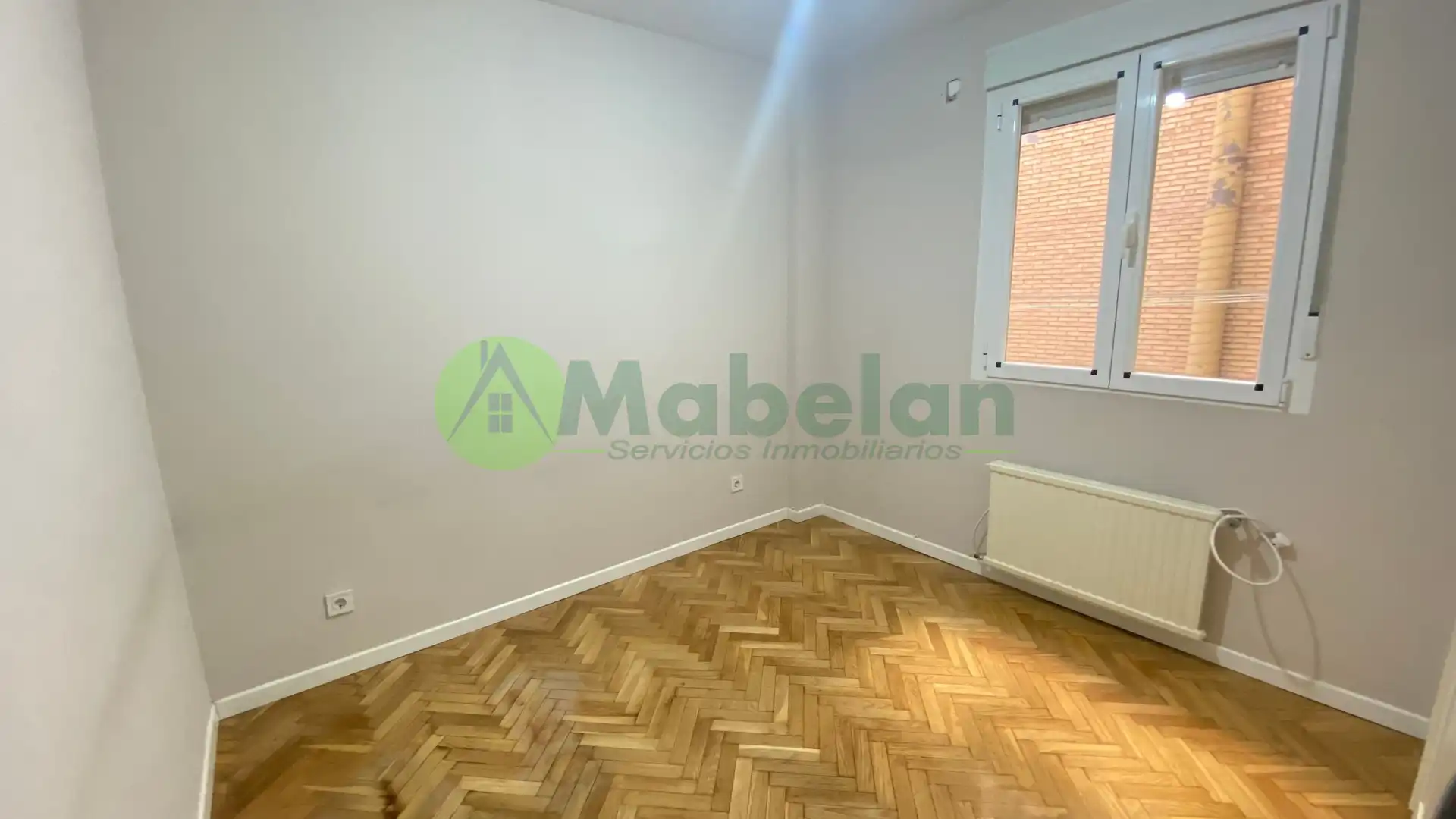 Habitación de Piso de alquiler en Madrid con Calefacción y Piscina comunitaria