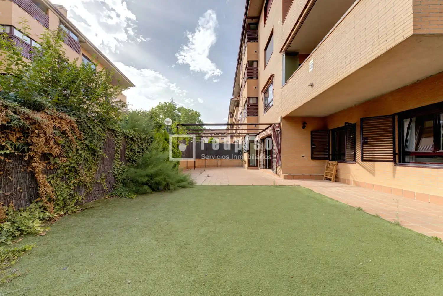 Vista exterior de Piso en venta en Boadilla del Monte con Aire acondicionado, Calefacción y Terraza
