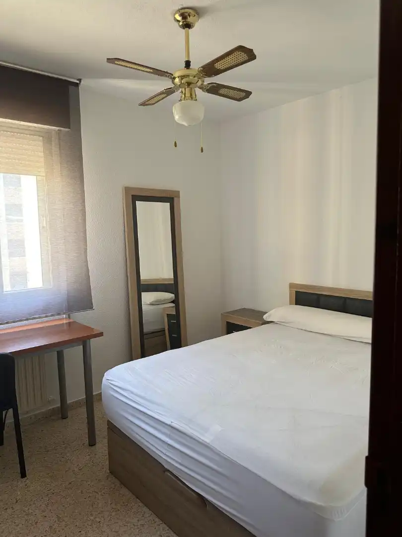 Habitación de Piso de alquiler en Badajoz con Aire acondicionado, Calefacción y Terraza