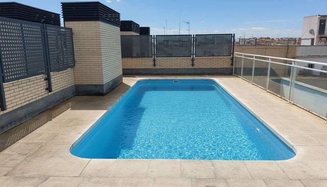 Piso en Alquiler en Calle JUAN LLORENS en La Petxina