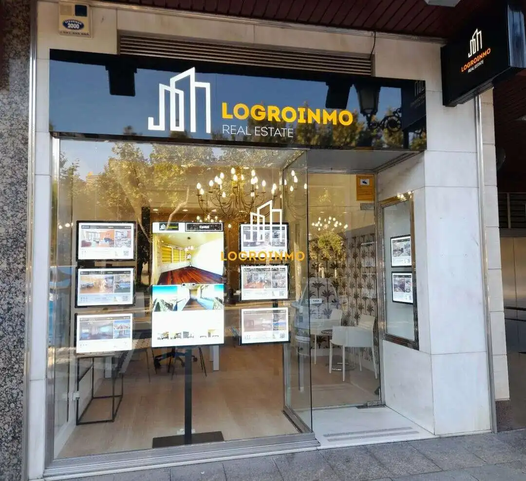 Piso en venta en  Logroño con Calefacción y Balcón