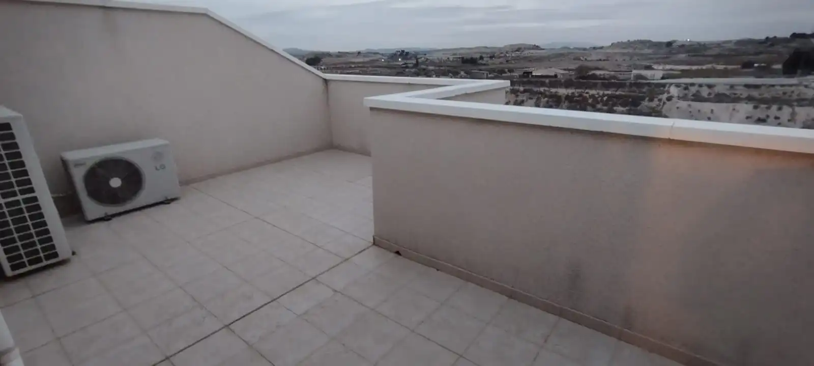 Terraza de Piso en venta en Fortuna con Aire acondicionado, Terraza y Trastero
