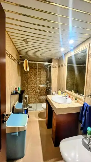 Bathroom of Flat for sale in Córdoba  with Air Conditioner, Heating and Terrace