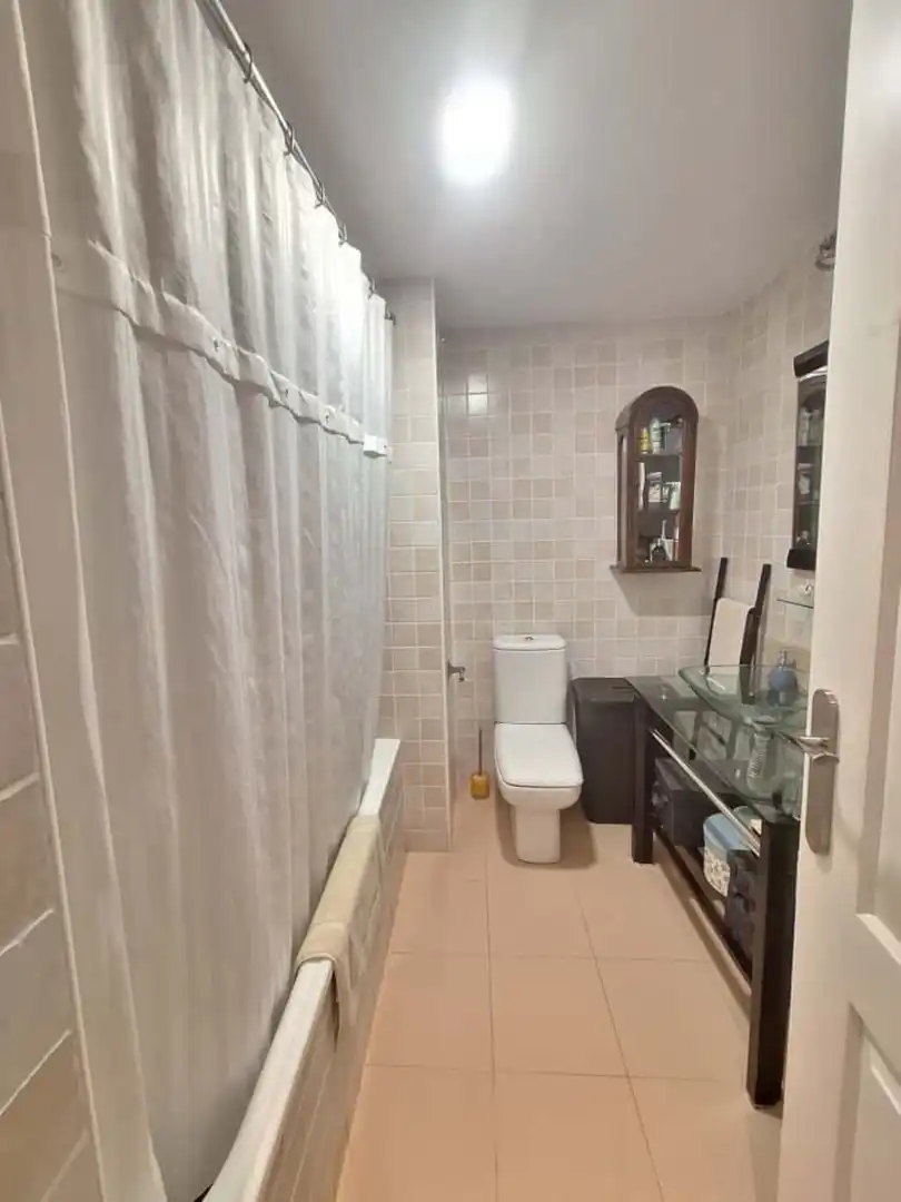 Baño de Apartamento en venta en Marbella
