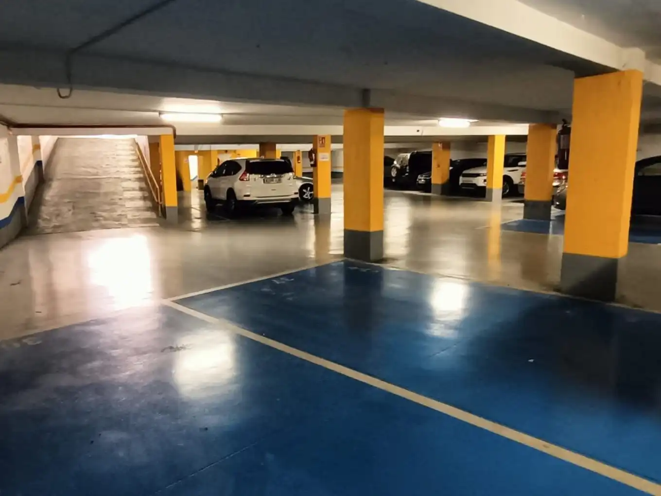 Aparcament de Garatge de lloguer en Barcelona amb Alarma