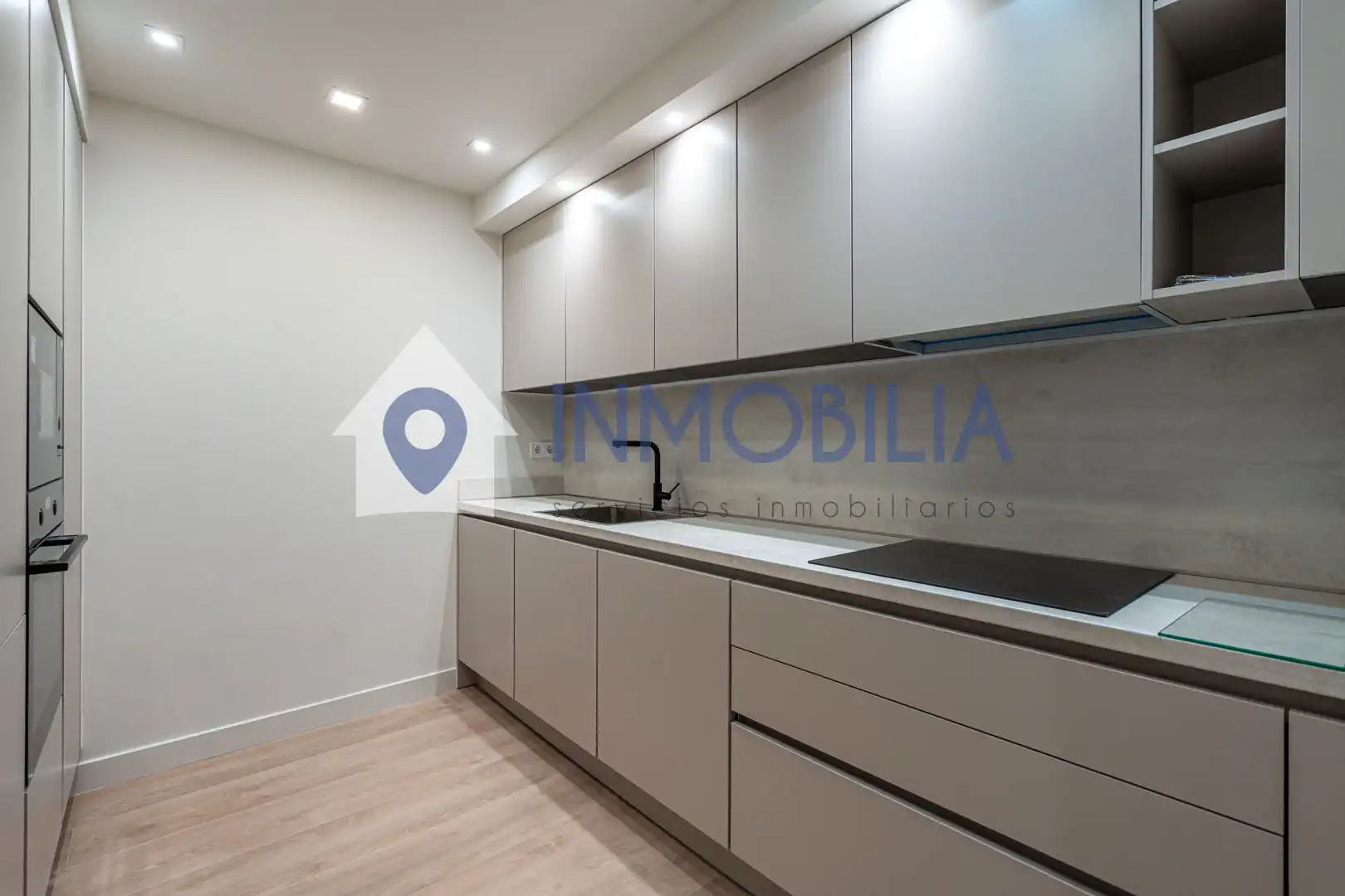 Kitchen of Flat for sale in Madrid  with Air Conditioner, Heating and Terrace