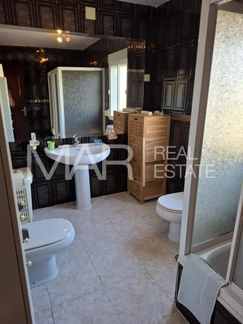 Bathroom of Houses for sale in Chiclana de la Frontera