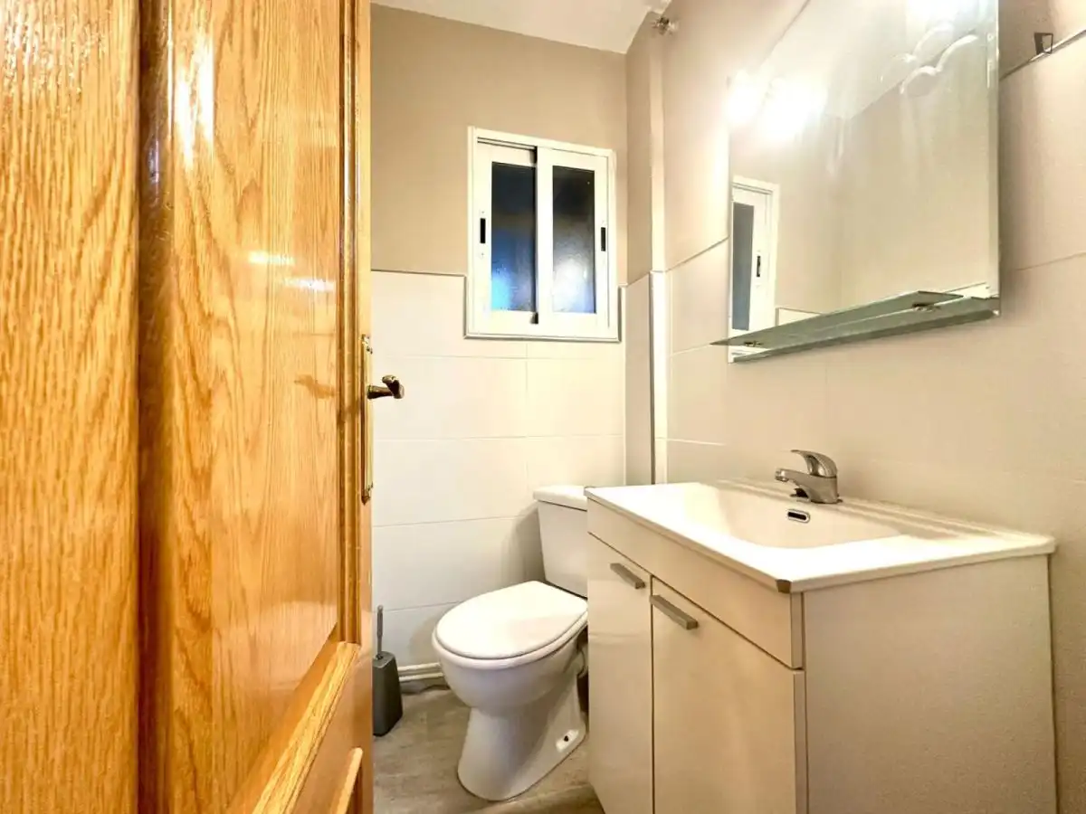 Bany de Apartament per a compartir en Fuenlabrada amb Calefacció, Moblat i Microones