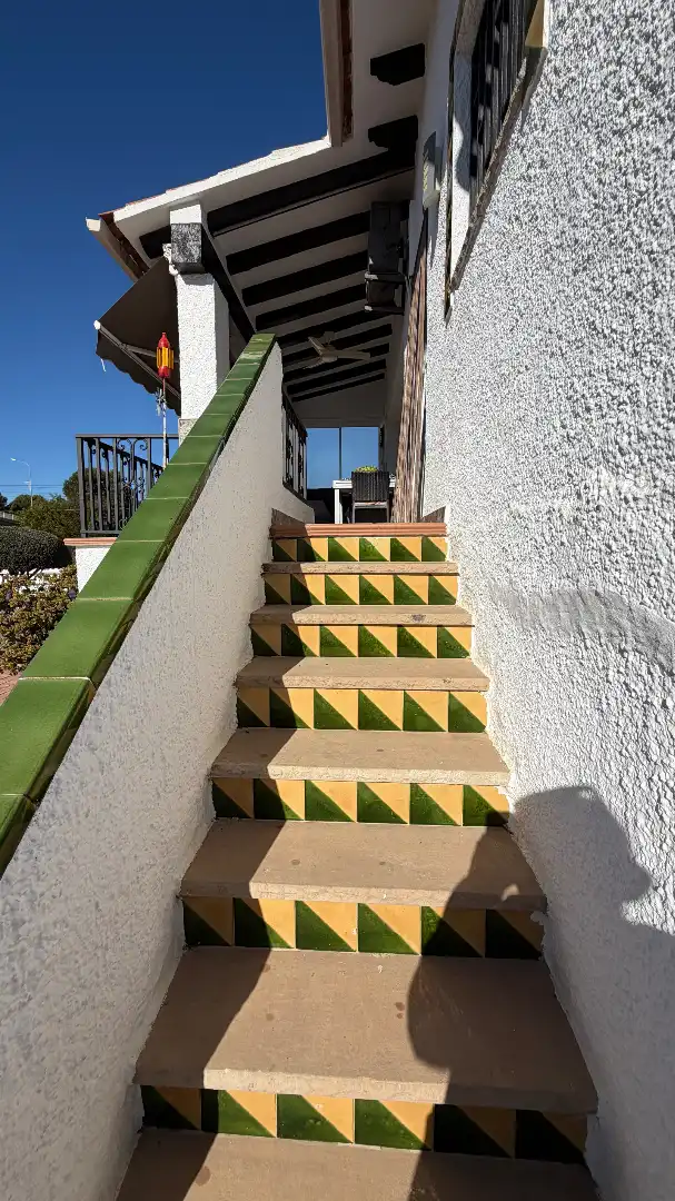 Vista exterior de Casa o xalet en venda en Creixell amb Aire condicionat, Jardí privat i Terrassa