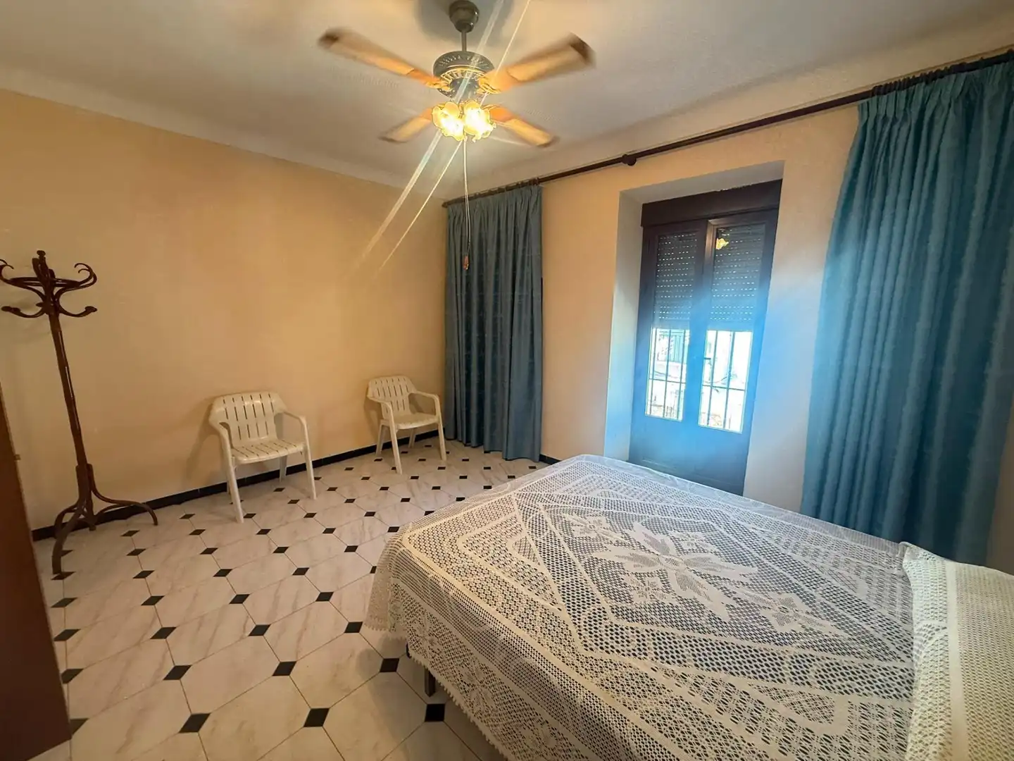 Habitación de Casa o chalet en venta en Alameda con Terraza, Trastero y Amueblado