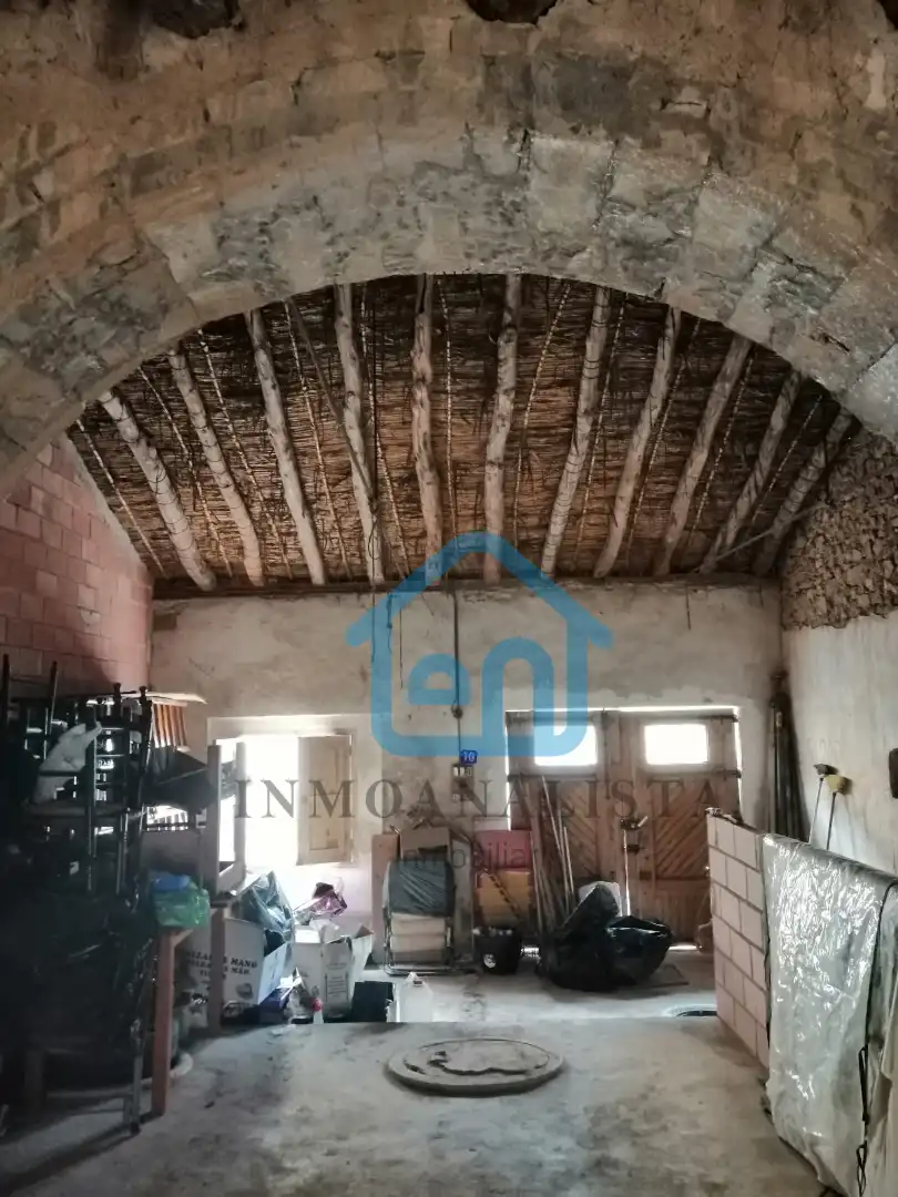 Country homes for sale in Requena