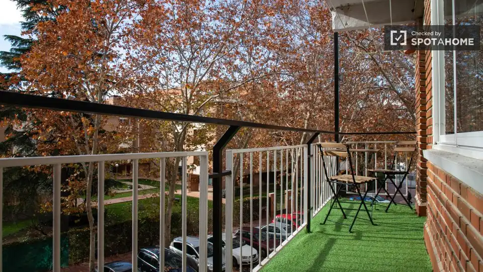 Terraza de Piso de alquiler en Alcalá de Henares con Aire acondicionado, Calefacción y Amueblado